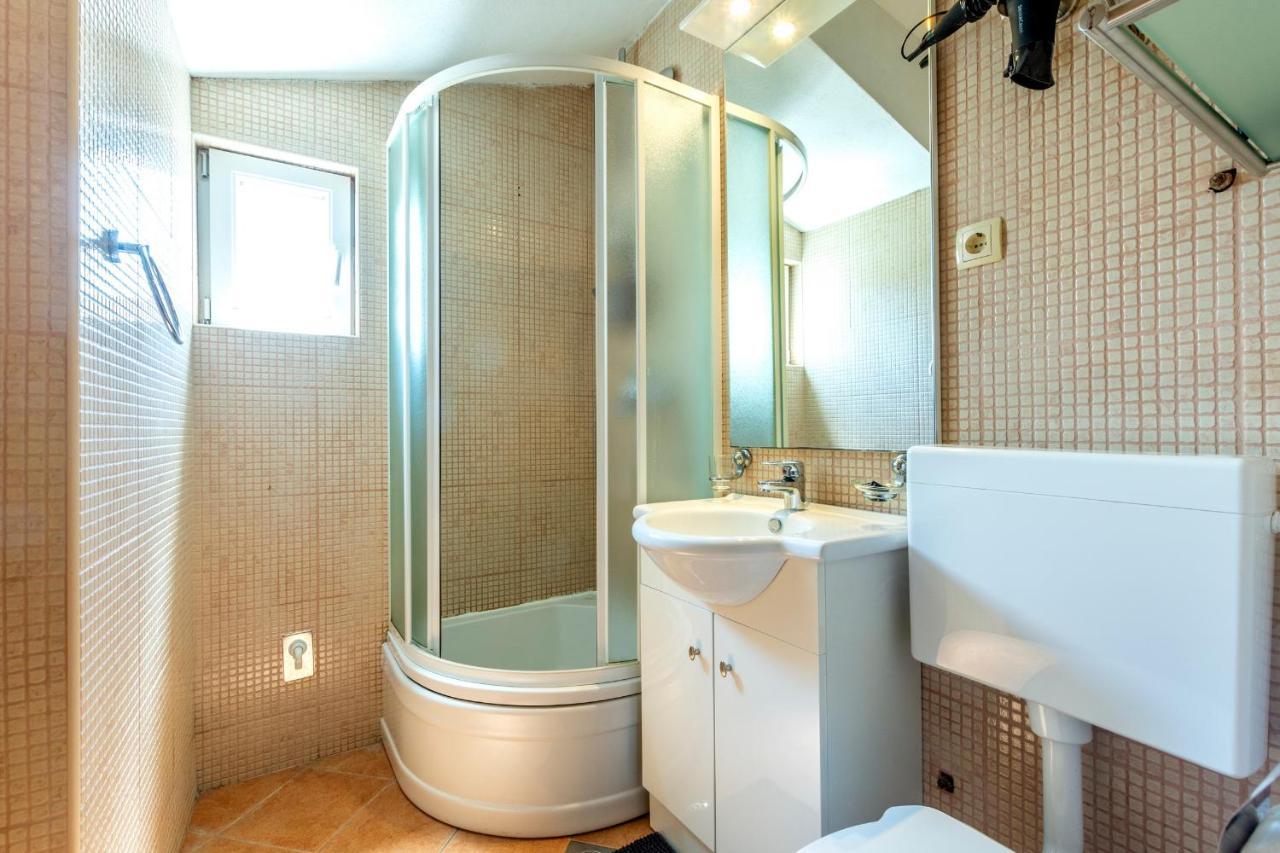 Janus Apartments Jelsa  Kültér fotó