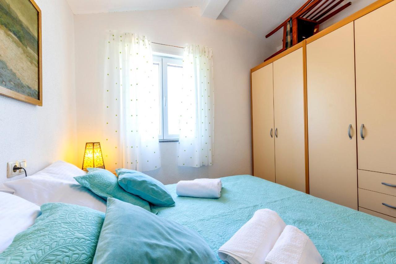 Janus Apartments Jelsa  Kültér fotó