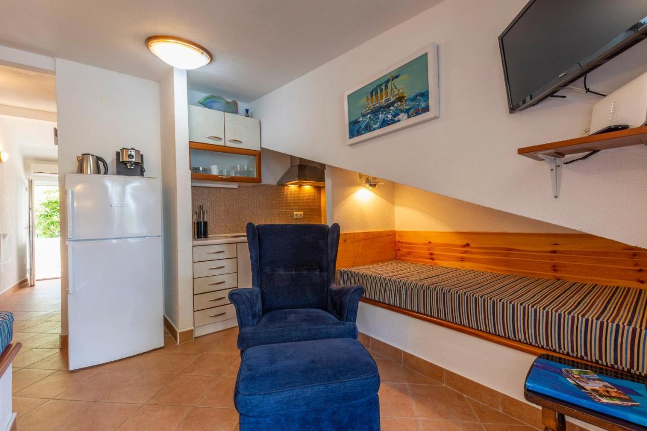Janus Apartments Jelsa  Kültér fotó