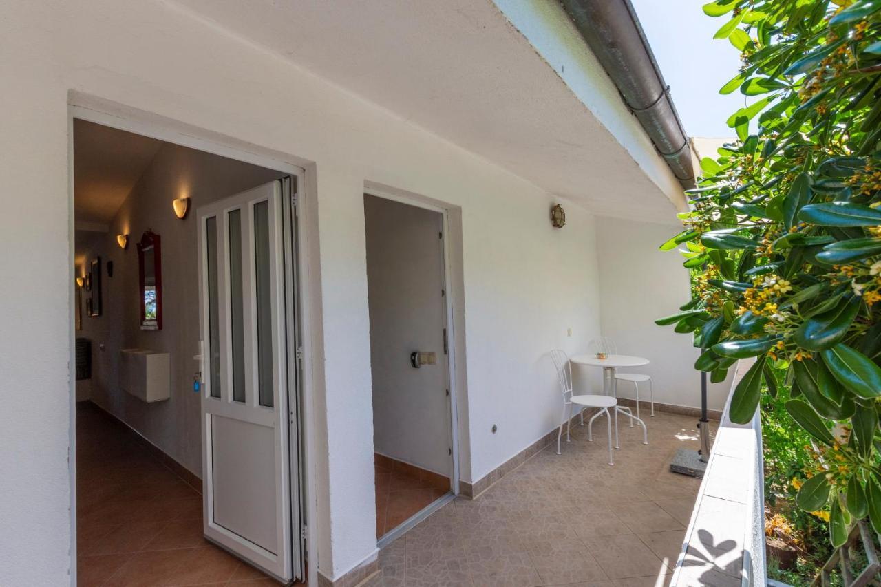 Janus Apartments Jelsa  Kültér fotó