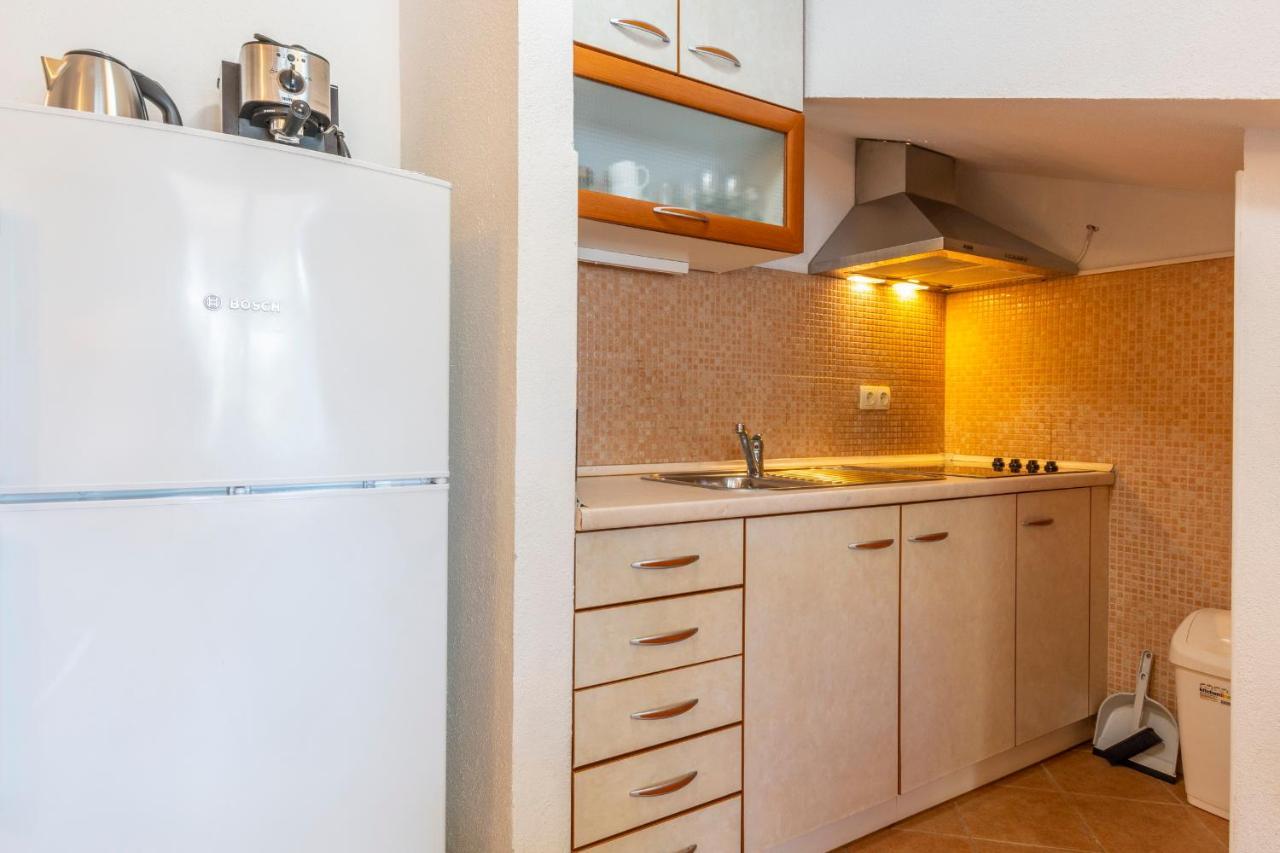 Janus Apartments Jelsa  Kültér fotó