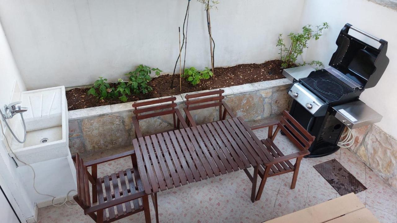Janus Apartments Jelsa  Kültér fotó
